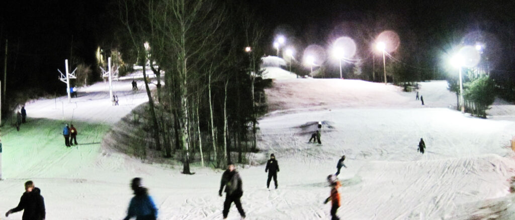 Centre de ski Saint-Georges de nuit
